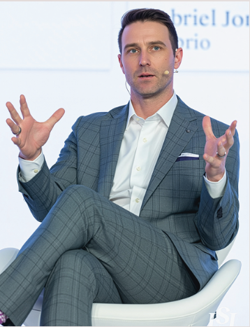 Gabriel Jones on stage at LSI USA 2025